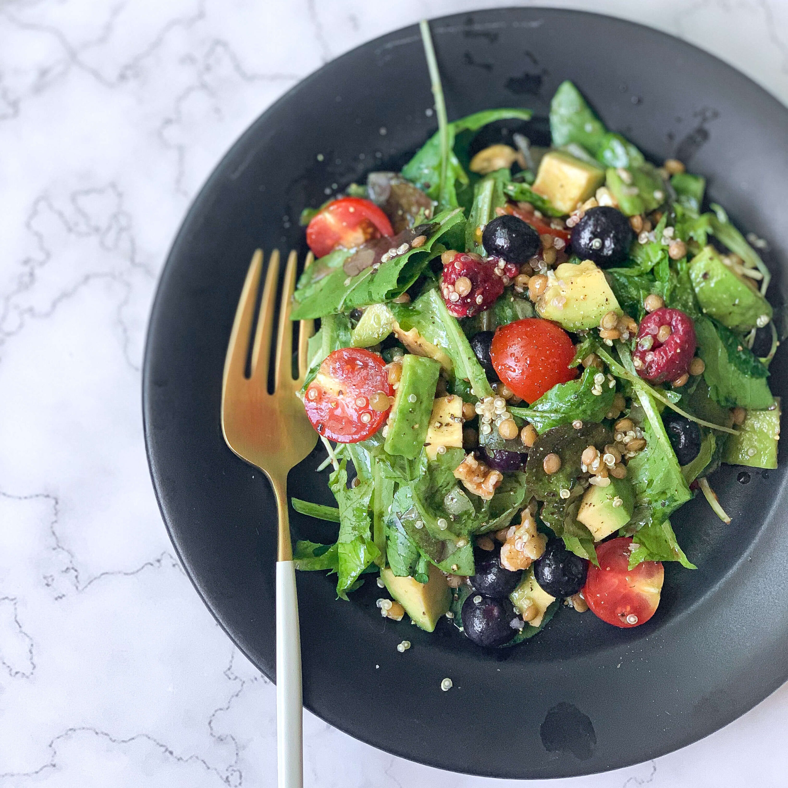 avocado-tomato-berries-salad