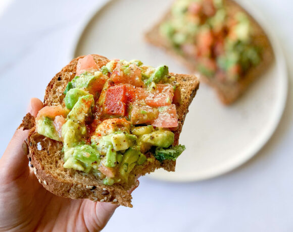 avocado-guacamole-toast