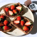strawberry-chocolate-toast