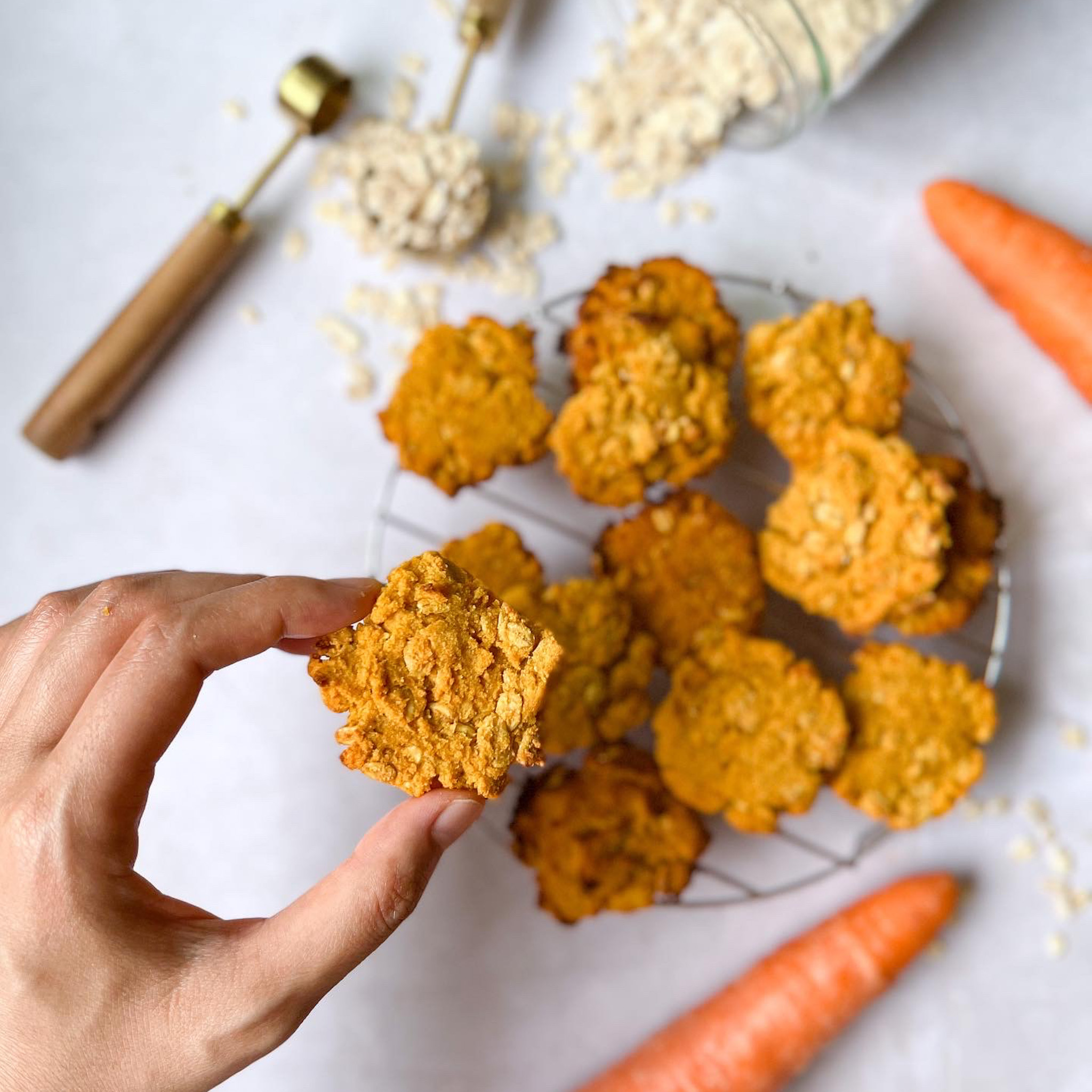 carrot-oatmeal-healthy-cookie